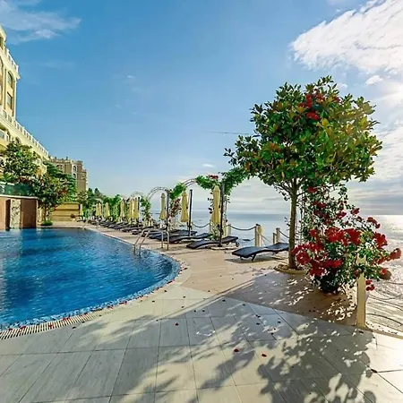 La Mer, Fortuna Golden Sands